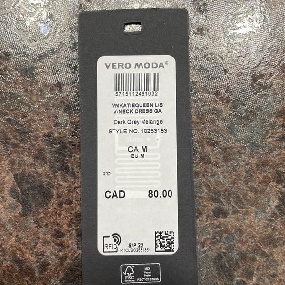 Vero Moda Dress - Picture 7 of 7